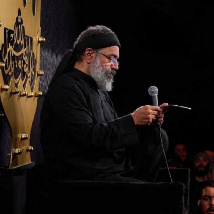 یا به دیر راهبی، یا در تنور کافری