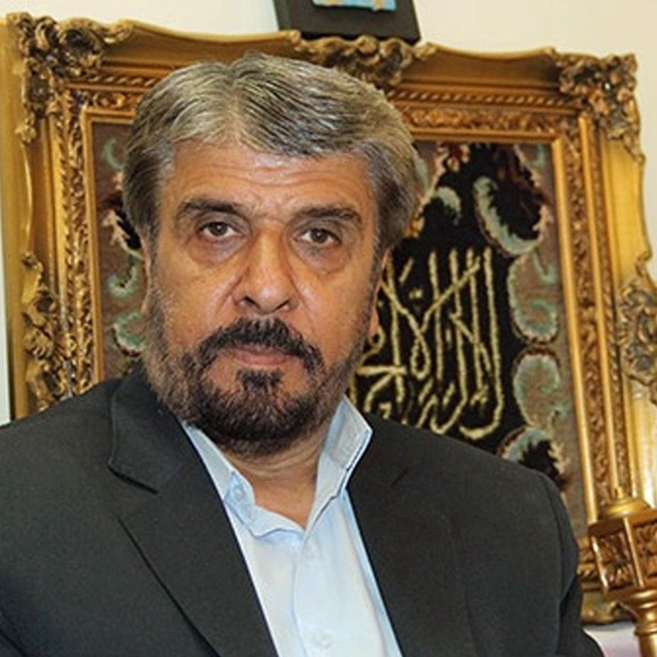 کاش گردی شوم و از کرمت